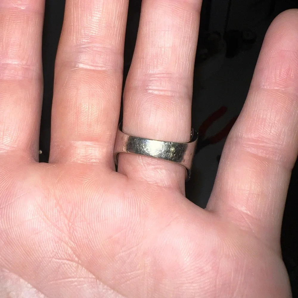 MICHAEL HILL RING - Picture 5 of 5